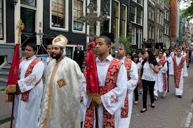 Sacramentsprocessie over de grachten van Amsterdam